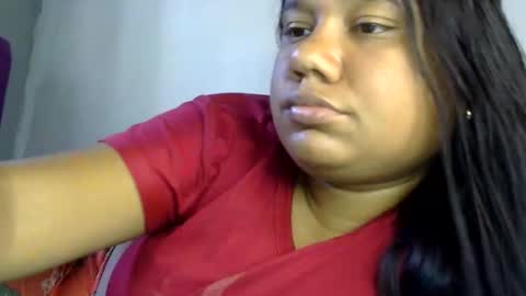 i am alessandra online show from February 19, 2026, 7:43 pm