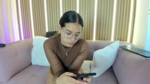 Snapshot of lunamillers_ chatting on June 3, 2026, 4:26 am lunamillers_ online show from June 3, 2026, 4:26 am