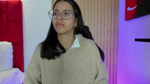 Snapshot of lunamillers_ chatting on June 30, 2026, 4:57 am lunamillers_ online show from June 30, 2026, 4:57 am