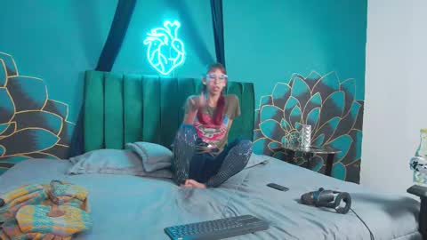 Snapshot of lunamistyc chatting on January 12, 2026, 8:25 pm Luna online show from January 12, 2026, 8:25 pm