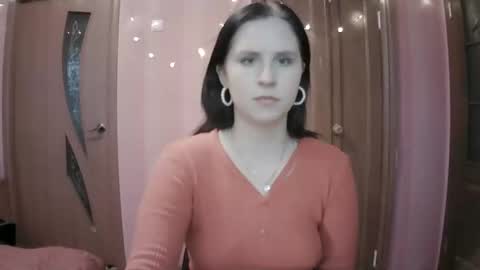 Snapshot of lunamystique_ chatting on January 27, 2025, 1:41 pm lunamystique_ online show from January 27, 2025, 1:41 pm