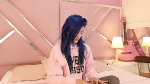 Snapshot of lunapagee chatting on September 25, 2025, 8:34 pm Luna Page online show from September 25, 2025, 8:34 pm