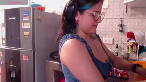 Snapshot of lunapalmer01 chatting on July 8, 2026, 6:45 pm Julieth online show from July 8, 2026, 6:45 pm