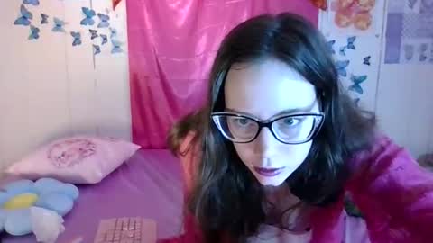 lunaquinn45 online show from November 11, 2025, 4:29 pm