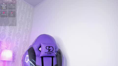 Snapshot of lunar_leen chatting on September 25, 2025, 8:56 pm Luna online show from September 25, 2025, 8:56 pm