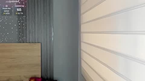 Snapshot of lunar_leen chatting on January 9, 2026, 7:04 pm Luna online show from January 9, 2026, 7:04 pm