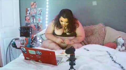 Snapshot of lunar_nightstar chatting on December 14, 2025, 6:19 am lunar_nightstar online show from December 14, 2025, 6:19 am