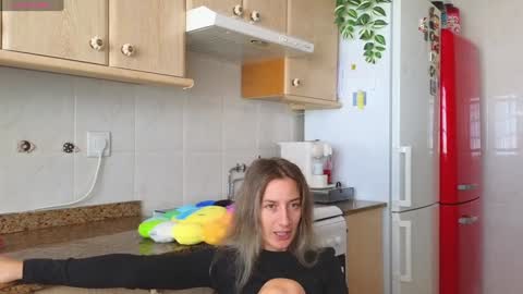  Luna online show from February 1, 2025, 12:26 pm