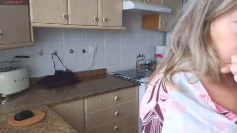  Luna online show from March 2, 2025, 3:05 pm