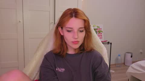 Snapshot of lunatale chatting on February 26, 2026, 4:50 pm Kate online show from February 26, 2026, 4:50 pm