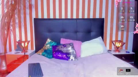 Snapshot of lunatoledo chatting on September 17, 2025, 12:40 pm Luna Toledo online show from September 17, 2025, 12:40 pm