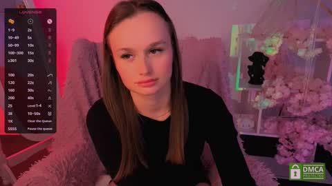 Luna online show from September 26, 2025, 1:59 pm