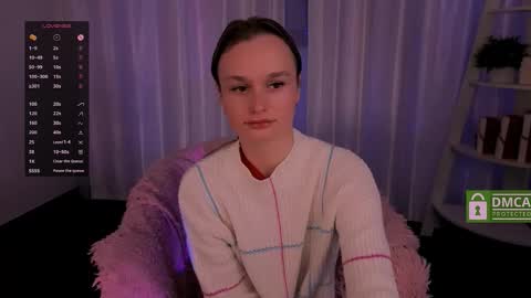 Luna online show from October 1, 2025, 10:05 pm