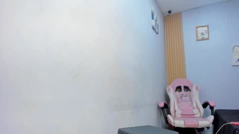 lunay_bigcock420 online show from December 3, 2025, 8:23 am