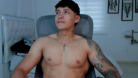 Snapshot of lunay_xtreemboy chatting on April 25, 2026, 7:00 pm Lunay online show from April 25, 2026, 7:00 pm
