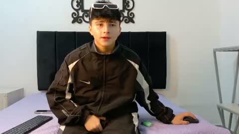 lunaydream online show from June 25, 2026, 11:59 am