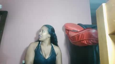 luniah online show from May 13, 2026, 4:04 pm