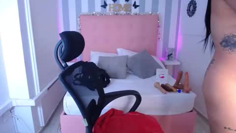 lunna_boobs20 online show from October 10, 2025, 4:22 am