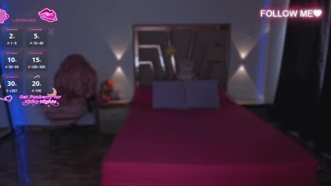 LUNA ROSE online show from November 18, 2025, 2:43 pm