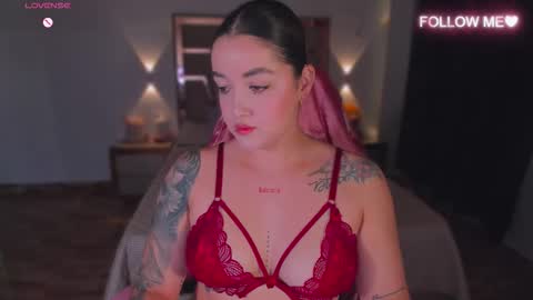 LUNA ROSE online show from November 27, 2025, 1:51 am