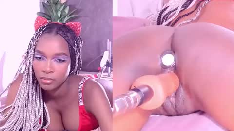 Snapshot of lunna_thomson chatting on October 19, 2025, 1:34 pm lunna online show from October 19, 2025, 1:34 pm