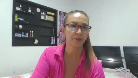 Lupita online show from October 1, 2025, 3:07 pm