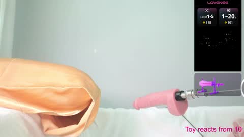 Snapshot of lusciouslipsxx chatting on February 4, 2025, 1:06 pm lusciouslipsxx online show from February 4, 2025, 1:06 pm