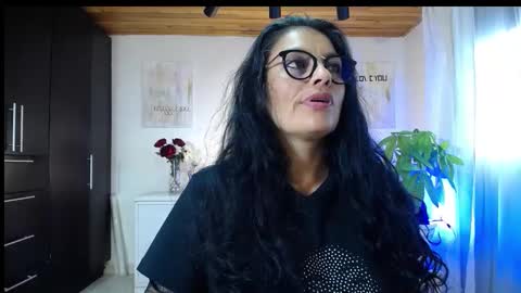 Snapshot of lust_mom chatting on October 4, 2025, 8:51 pm Angela 3 online show from October 4, 2025, 8:51 pm