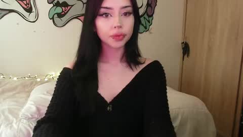 Valerie  April   online show from December 29, 2024, 6:38 pm