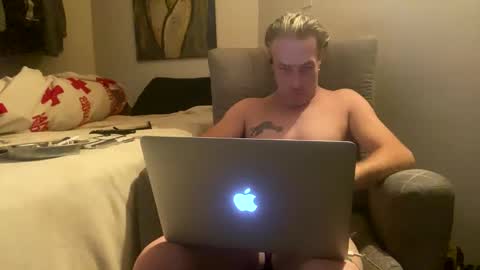 LustnVice Entertainement online show from December 17, 2025, 1:44 am