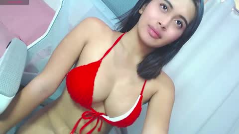 KEISHA  -  DONT FORGET TO FOLLOW ME AND GIVE ME THUMBS UP 3 online show from May 22, 2026, 3:13 am