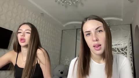 Snapshot of lustykitten1 chatting on December 4, 2025, 10:46 am lustykitten1 online show from December 4, 2025, 10:46 am