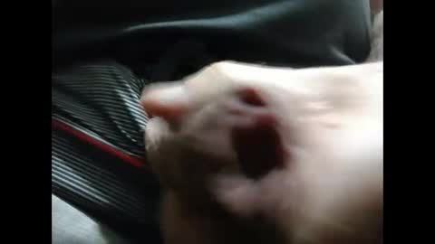 lutorres online show from February 17, 2025, 5:58 am