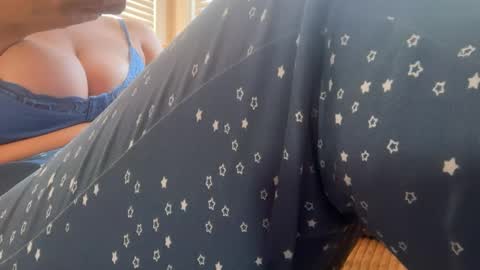 luuunaheartxxx online show from September 24, 2025, 6:55 pm