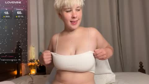 Sofa online show from March 30, 2026, 6:42 pm