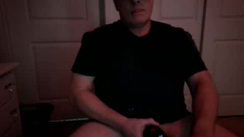 Snapshot of luv2toknstrok chatting on February 3, 2026, 6:46 pm Luv2tokNstrok online show from February 3, 2026, 6:46 pm