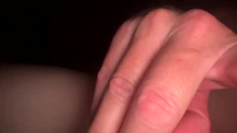 Snapshot of luv_2_master_bate chatting on October 7, 2025, 4:42 am luv_2_master_bate online show from October 7, 2025, 4:42 am