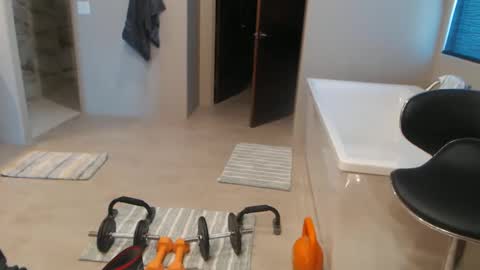 Snapshot of luv_missle chatting on March 8, 2025, 4:50 pm luv_missle online show from March 8, 2025, 4:50 pm