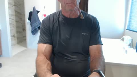 Snapshot of luv_missle chatting on March 10, 2025, 7:07 pm luv_missle online show from March 10, 2025, 7:07 pm