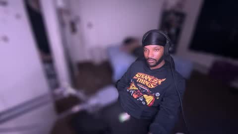 Snapshot of luverboibbc chatting on November 11, 2025, 9:04 pm luverboi online show from November 11, 2025, 9:04 pm