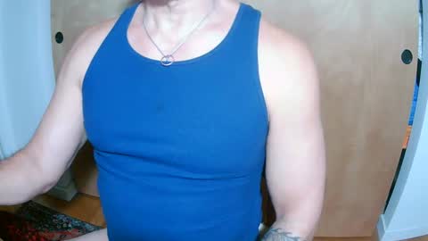 Snapshot of luvzjerkingoff chatting on February 6, 2025, 8:07 am luvzjerkingoff online show from February 6, 2025, 8:07 am