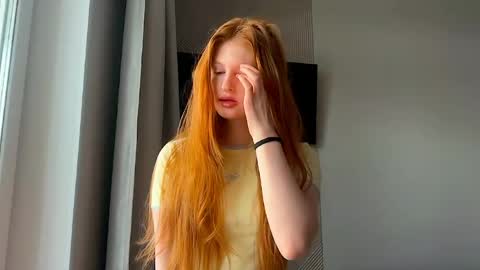 lux_angel online show from May 23, 2026, 12:16 am