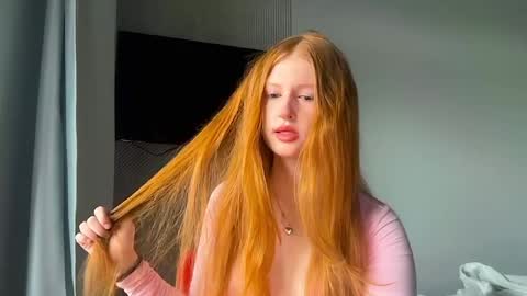 lux_angel online show from May 26, 2026, 12:39 am