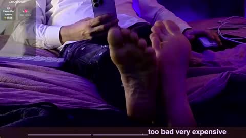 Snapshot of lux_dei chatting on December 25, 2024, 1:20 am Im a - CAMGUY YOU LIKE to FUCK online show from December 25, 2024, 1:20 am