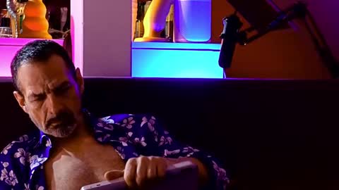 Snapshot of lux_dei chatting on December 25, 2024, 11:31 pm Im a - CAMGUY YOU LIKE to FUCK online show from December 25, 2024, 11:31 pm