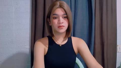 Snapshot of lux_white chatting on February 4, 2026, 9:20 pm queen lux online show from February 4, 2026, 9:20 pm