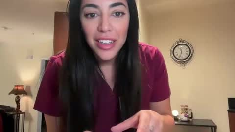 Snapshot of luxcher22 chatting on December 5, 2024, 6:32 am luxcher22 online show from December 5, 2024, 6:32 am