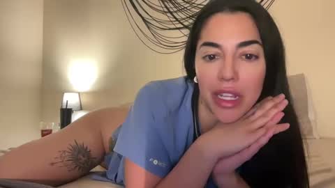 Snapshot of luxcher22 chatting on February 12, 2025, 3:18 am luxcher22 online show from February 12, 2025, 3:18 am