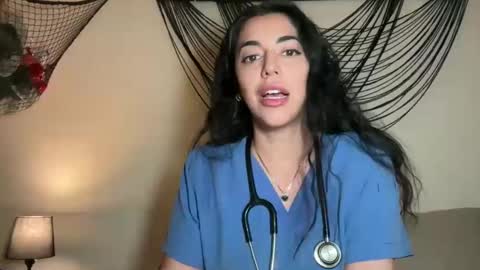 Snapshot of luxcher22 chatting on November 5, 2025, 4:23 am luxcher22 online show from November 5, 2025, 4:23 am