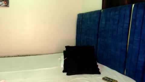 Snapshot of luxe_glow chatting on May 21, 2026, 2:51 am Luxe glow online show from May 21, 2026, 2:51 am